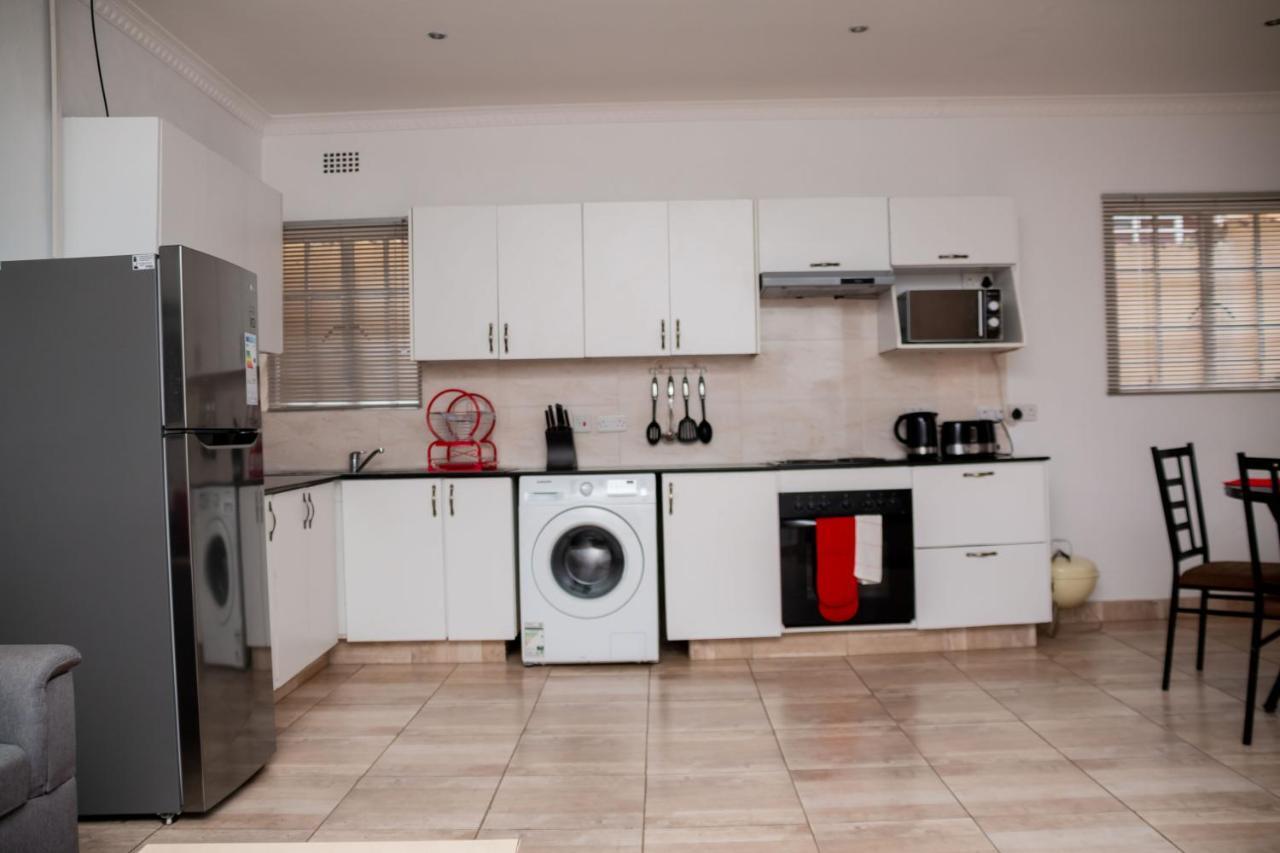 Crystal Apartments Lilongwe Ngoại thất bức ảnh