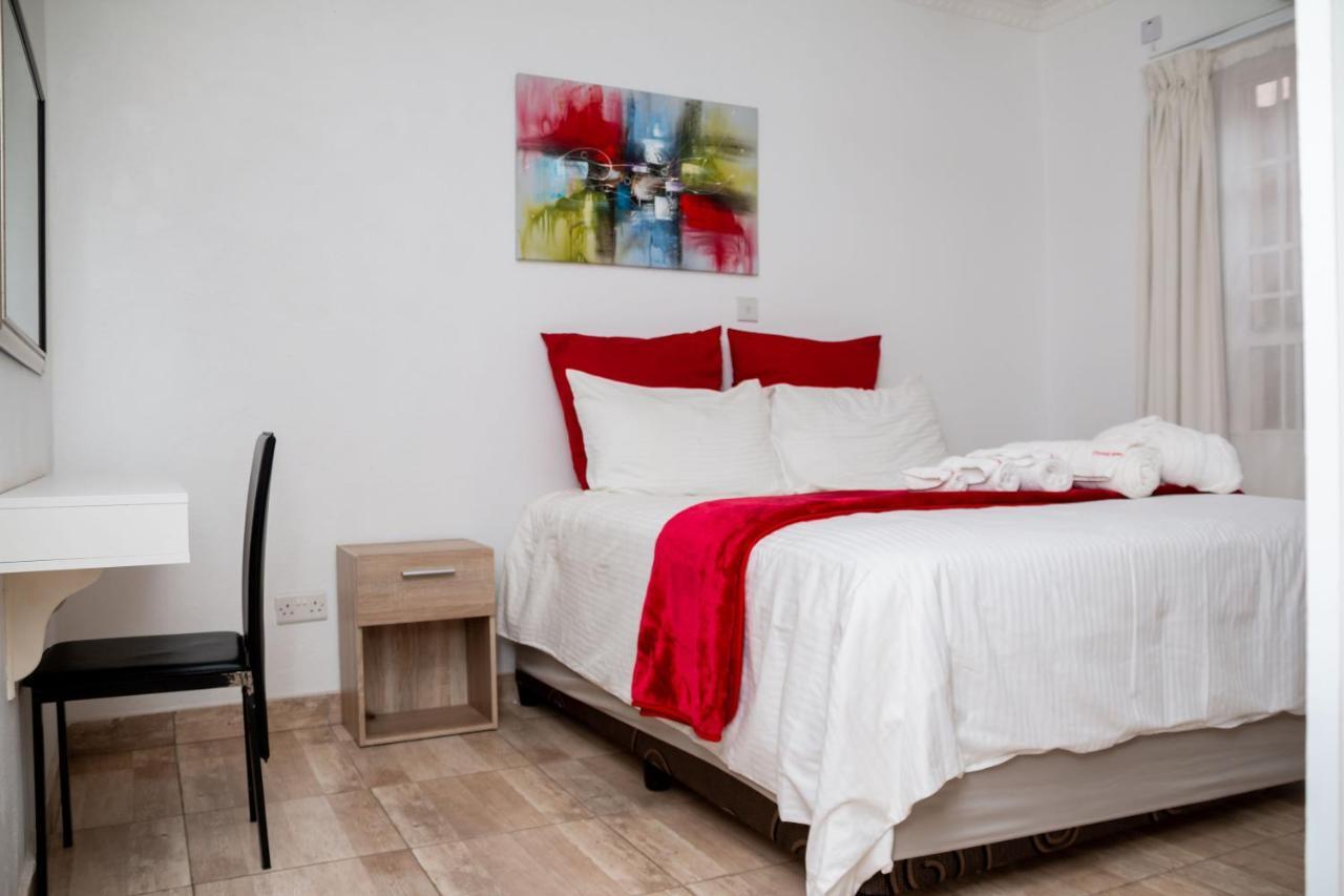 Crystal Apartments Lilongwe Ngoại thất bức ảnh